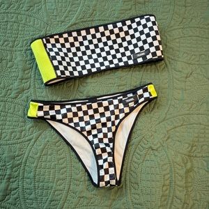 Checkard Triangl Bikini